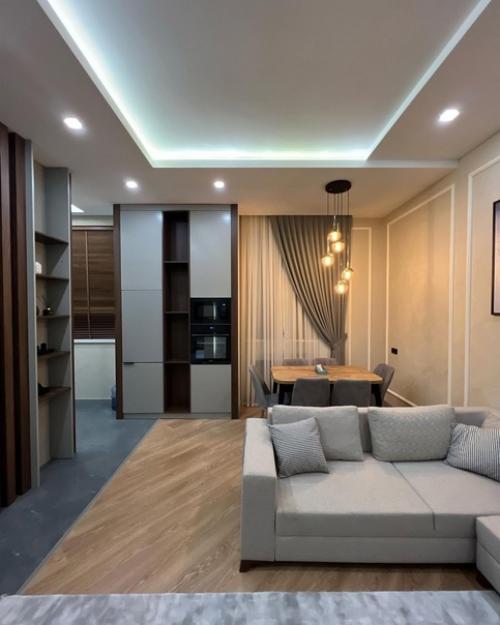 Высокие потолки и дизайнерский ремонт. 02