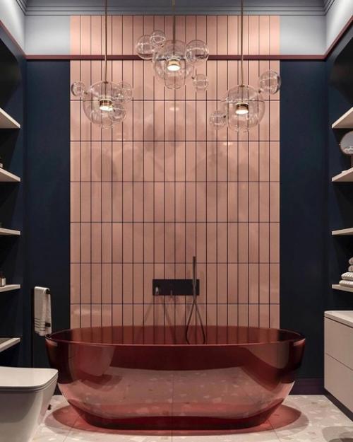 Сочный и очень насыщенный интерьер ванной комнаты. 02