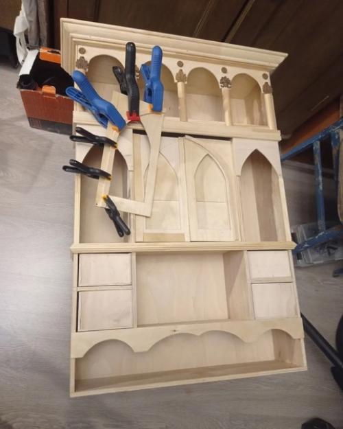 Назрела у меня декоративная полка на кухню. 05