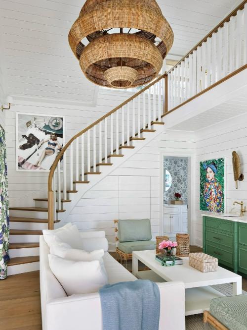 Этот дом - воплощение гармонии между природой и современным комфортом. 06