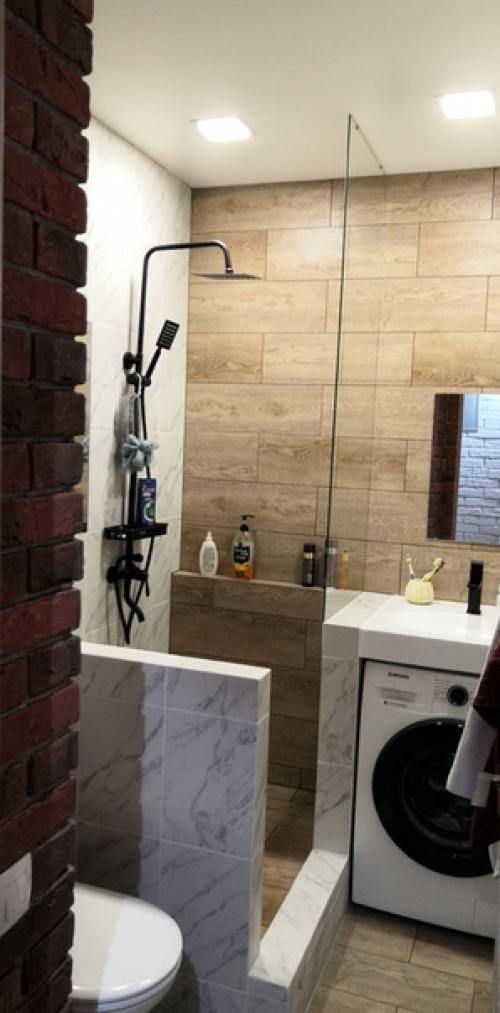 Наконец - то и я закончил ремонт в 2 х комнатной хрущевке площадь 44 м 2. все делал сам, ушел почти год. 02