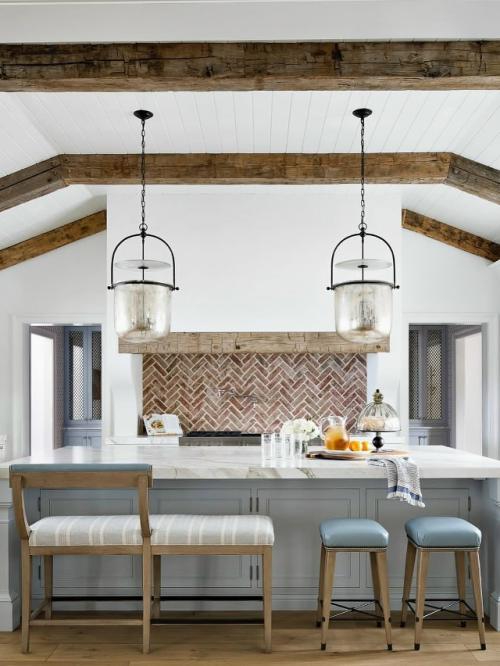 Этот дом - воплощение гармонии между природой и современным комфортом. 03