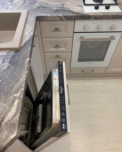 Моя небольшая кухонька 5. 5 кв. 03