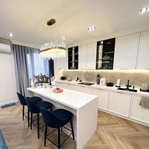 Ну а это наша кухня сразу после монтажа. 06