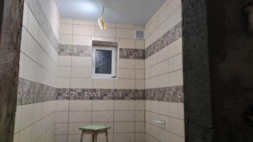 Сделал потолок в ванной за один вечер, раскинул освещение. 06