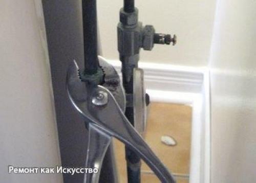 Как установить смеситель в ванной. 01