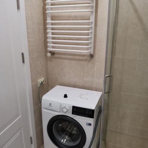 Оренда!  Сучасна квартира з ремонтом, індивідуальним опаленням, меблями та технікою. 08