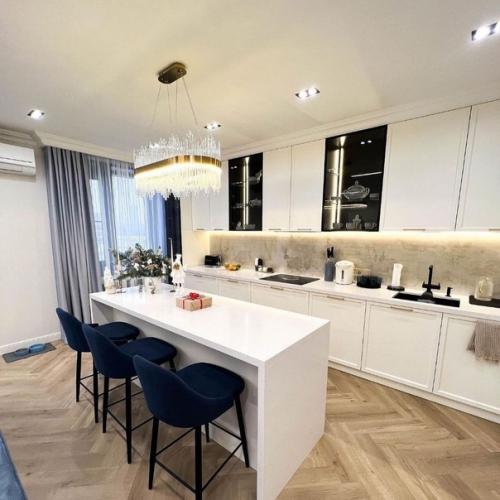 Ну а это наша кухня сразу после монтажа. 01