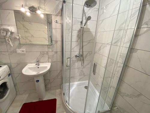 Небольшая квартира для дальнейшей аренды после капитального ремонта, весь ремонт сделали своими руками. 05