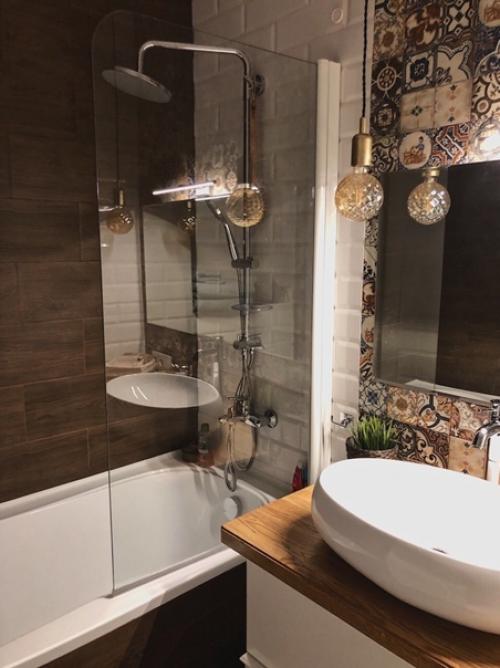 Сами занимались дизайном санузла. 01