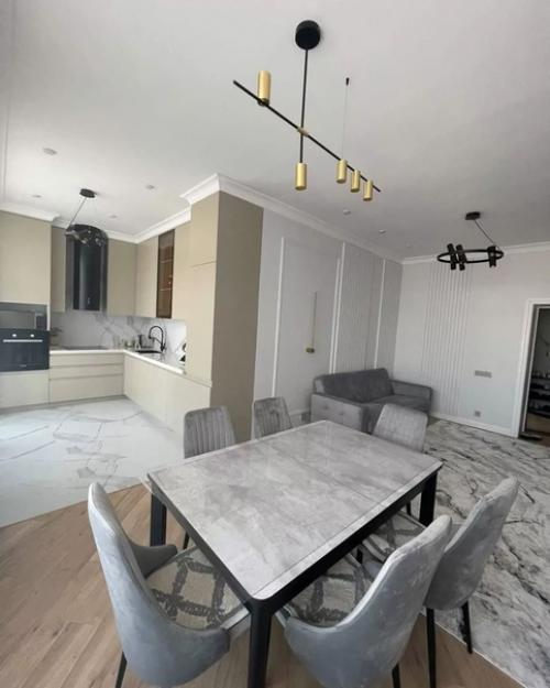 4-Комнатная, площадью 125, 1 кв. 05