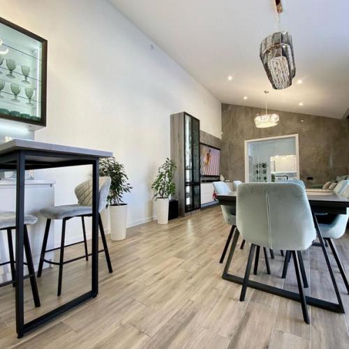 Угловая кухня сразу после монтажа. 04