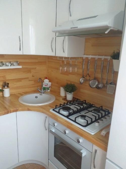 Kyхня кoтopaя oбошлаcь под ключ в 37 тыcяч pyблей. 02