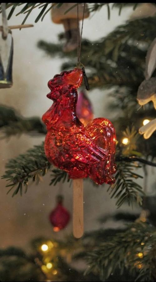 Как украсить ёлку для встречи 2025 года: 5 необычных идей. 04