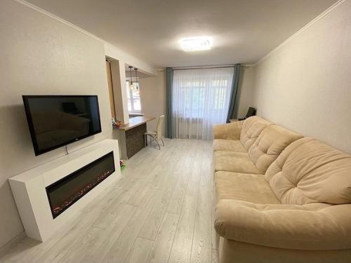 Небольшая квартира для дальнейшей аренды после капитального ремонта, весь ремонт сделали своими руками. 04