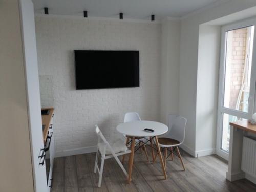 24 кв.  м. весь ремонт в квартире своими руками сделал. 04