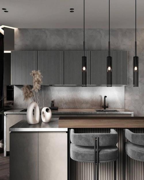 Современный интерьер кухни в серых оттенках с деревянными элементами. 03