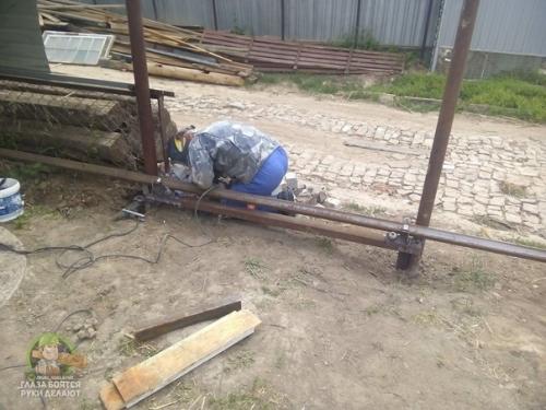 Мы делаем откатные ворота своими руками. 02