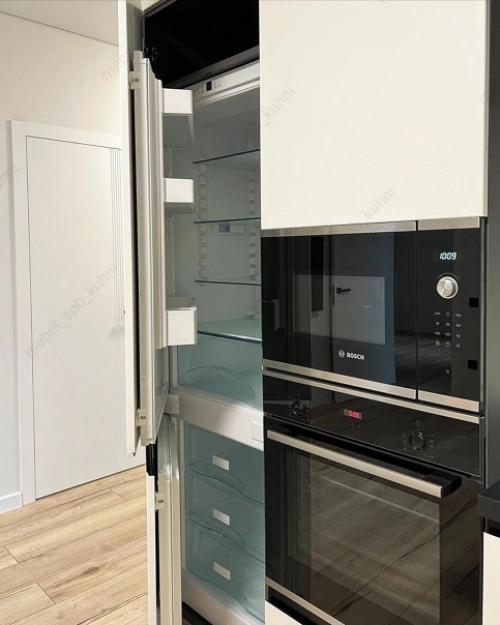 А мы решили сделать вот такую кухню. 08