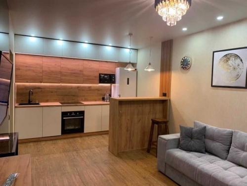 2 комнатная квартира после капитального ремонта. 01