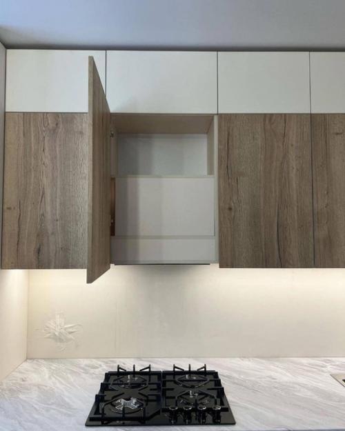 Хорошая современная кухня в крутом исполнении. 05