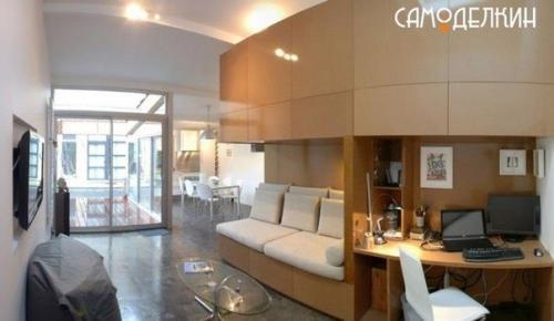 Наиболее известная переделка гаража, по-моему. 06