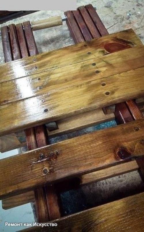 Складной стол.  Стол, который мы предлагаем сделать в данном мастер-классе, не претендует на оригинальность, но вот оспорить его удобство сложно. 04 Складной стол.  Стол, который мы предлагаем сделать в данном мастер-классе, не претендует на оригинальность, но вот оспорить его удобство сложно. 04