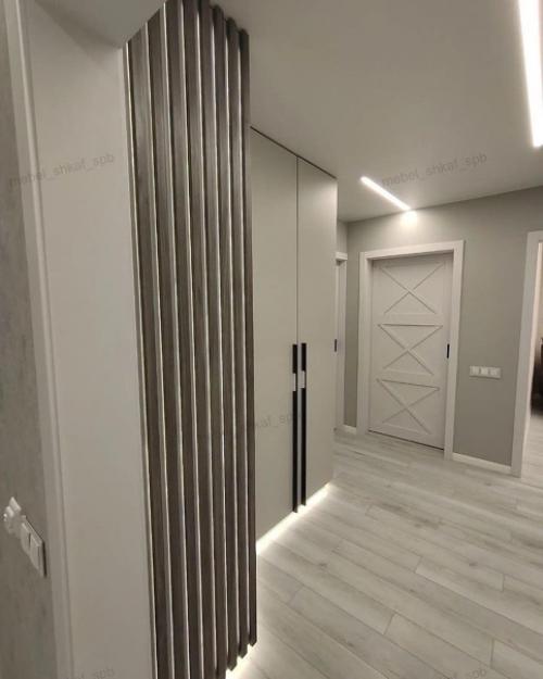 Решили сделать необычный шкаф и у наших мебельщиков это получилось. 04