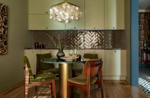 Немного этники, винтажа, картин любимых художников - современников и авторских дизайнерских предметов. 02