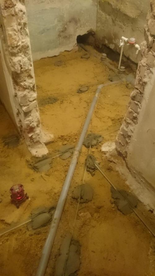 Вот и завершающий штрих в виде ванной комнаты. 01