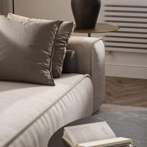 Деревянные элементы делают интерьер ближе к природе, а оригинальность их использования подчеркивает профессионализм дизайнера. 01