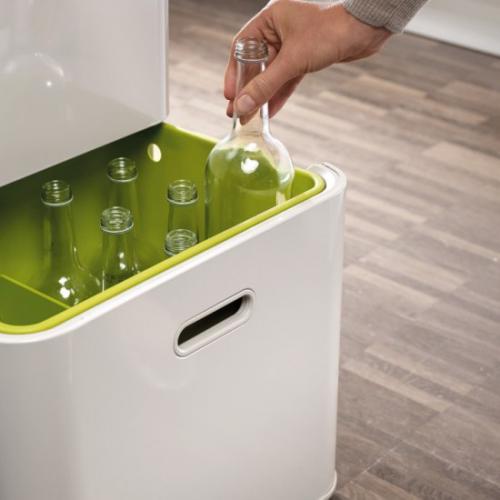 Контейнеры Intelligent Waste, специально созданы для сортировки и утилизации самых разных видов мусора: пластика, стекла, пищевых отходов. 01