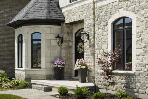 Имитация камня и кирпича уже давно заняла прочное место в ремонте и отделке и по-прежнему остаётся актуальной. 02