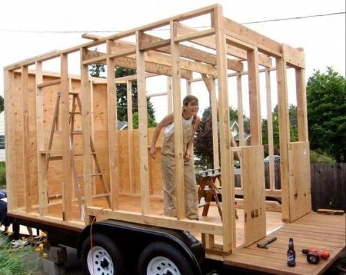 С виду маленький, а внутри все так рационально! 01