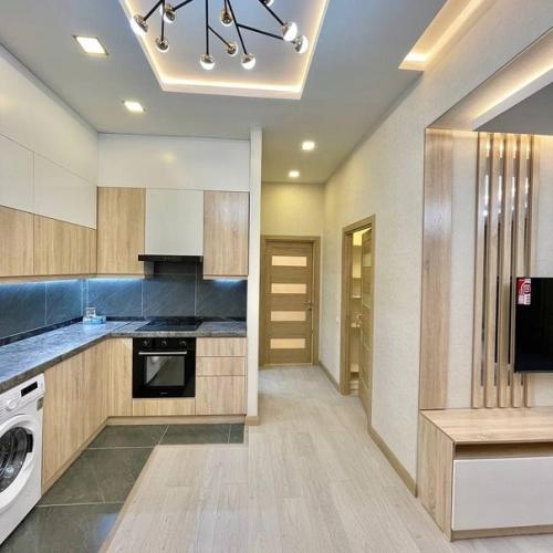 Взяли квартиру в новостройке, но пришлось делать ремонт, так как невозможно жить в том, что сделал застройщик с отделкой. 07