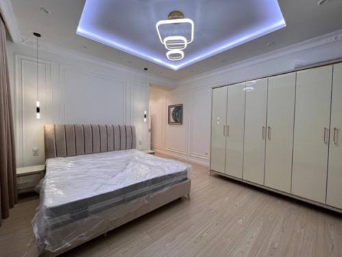 132 кв.  м. после капитального ремонта. 05