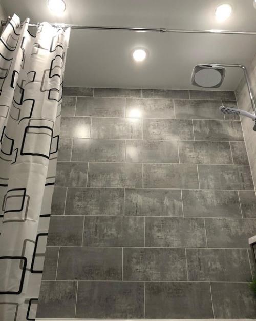 Чуть больше 8 дней на капитальный ремонт в санузлах. 06