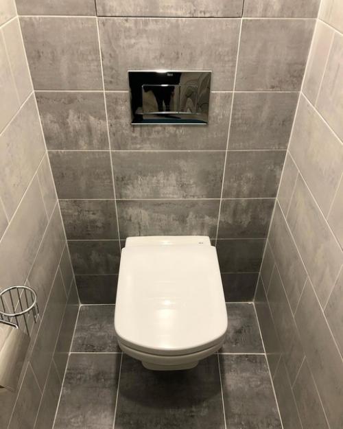 Чуть больше 8 дней на капитальный ремонт в санузлах. 09