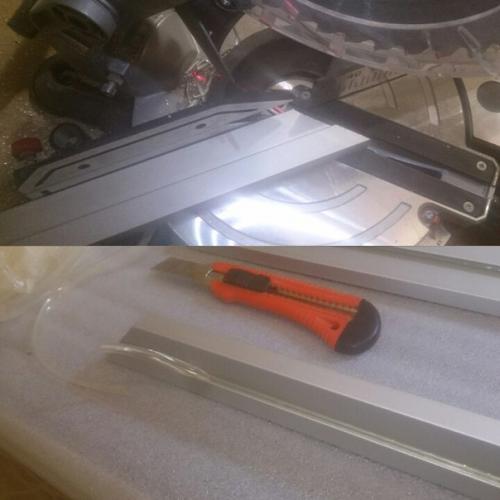 Вариант дверцы из рамочного алюминиевого профиля и стекла или зеркала на сантехнический люк в санузле. 02 Вариант дверцы из рамочного алюминиевого профиля и стекла или зеркала на сантехнический люк в санузле. 02