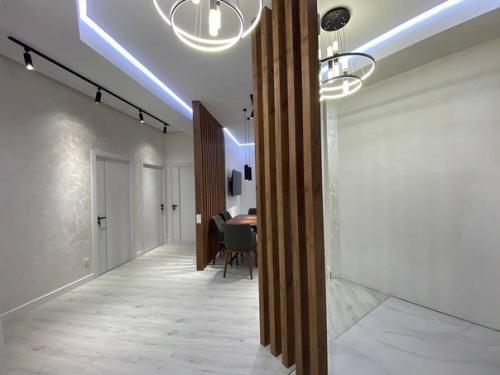 Кухня - гостиная в новостройке после капитального ремонта. 02