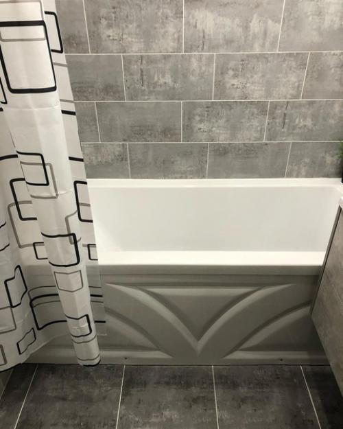 Чуть больше 8 дней на капитальный ремонт в санузлах. 07