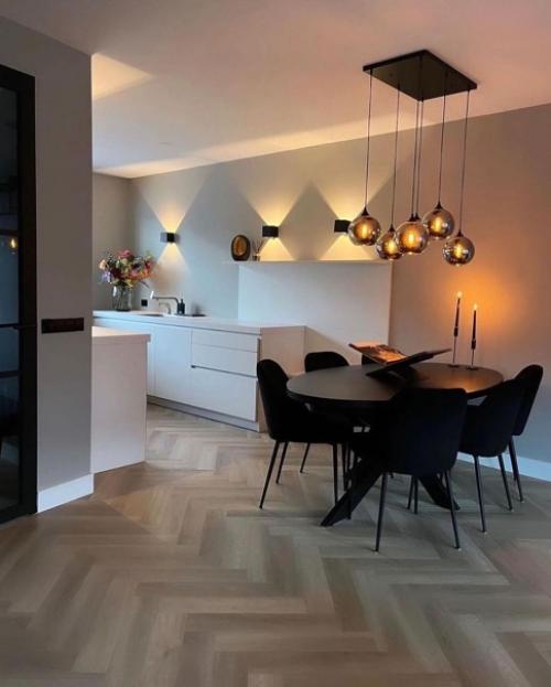 Вот такие интерьеры загородных домов я просто обожаю. 01