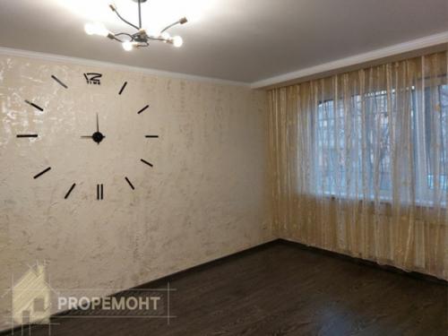 Выполнено утепление пенопластом по периметру квартиры, так же проложен теплый пол - комната коридор, кухня, ванная. 03