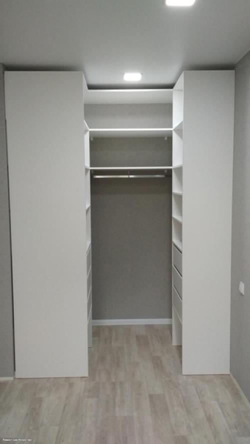 Сам собрал гардеробную. 07