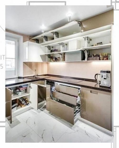 Кухня в стиле хай тек - это строгий дизайн, четкие линии и гладкие фасады. 03