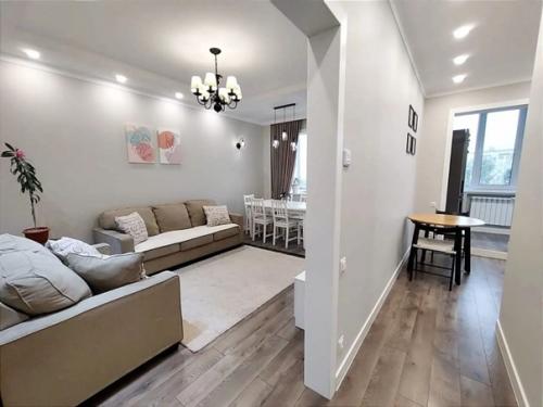 80 кв.  м. вложились капитально. 7. 01