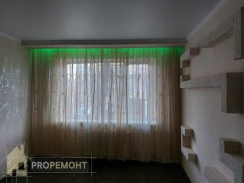 Выполнено утепление пенопластом по периметру квартиры, так же проложен теплый пол - комната коридор, кухня, ванная. 07