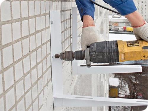 Установка кондиционера.  Что за работа в жару! 04