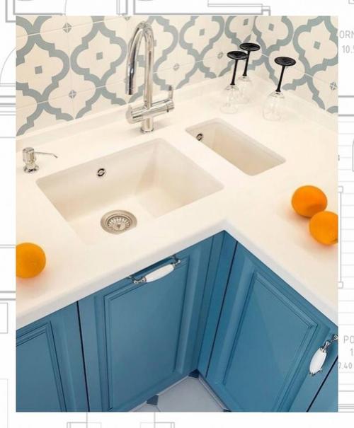 Голубая кухня - интерьер, который отличается свежестью, легкостью и изяществом. 03