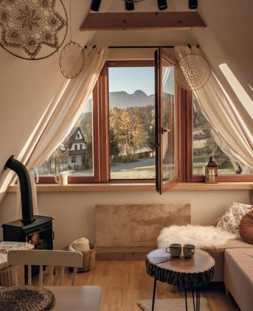 Почему-то в последнее время меня на такие дома тянет. 06